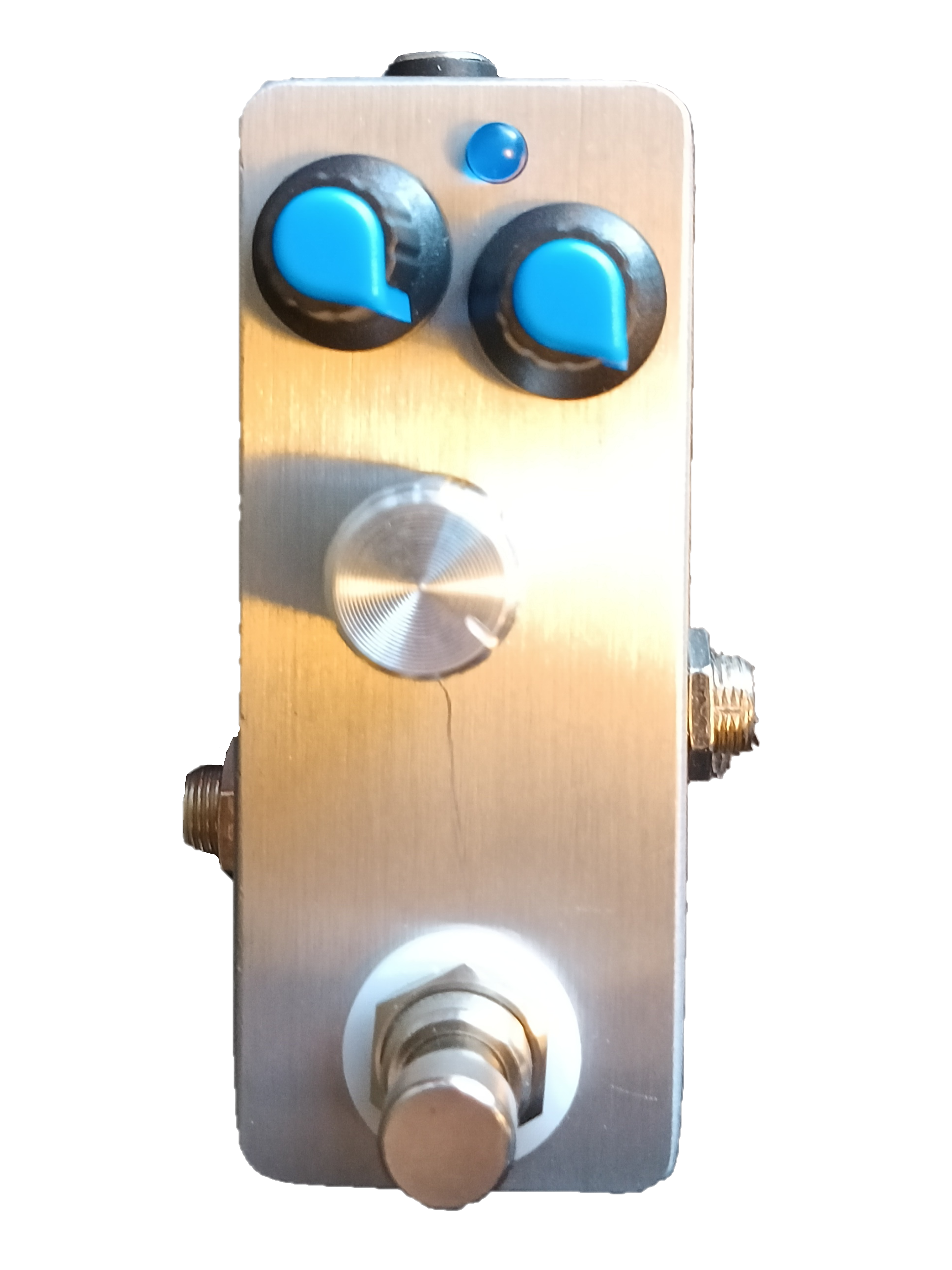 the distortion pedal veiwed from the top